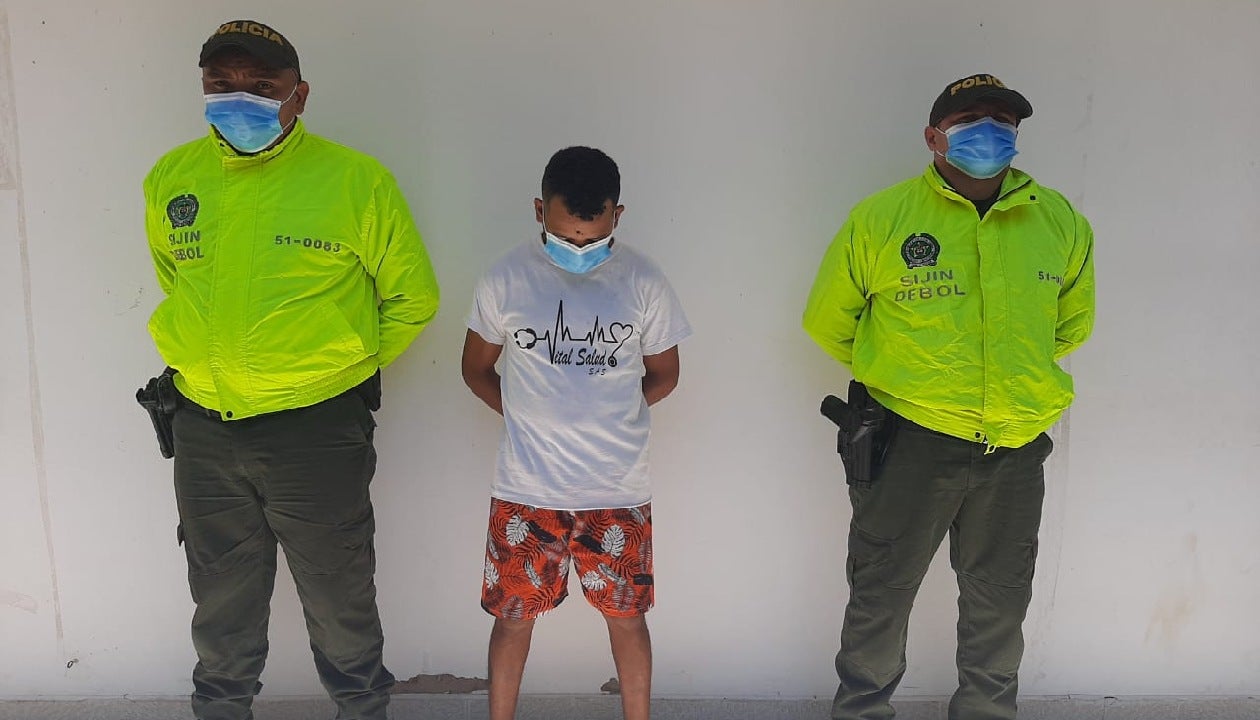 Registra tres anotaciones judiciales por los delitos de hurto y concierto para delinquir