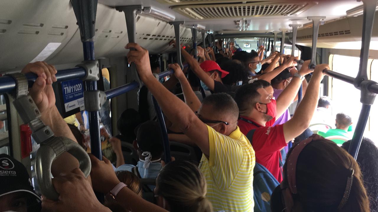 Bus articulado de Transmetro