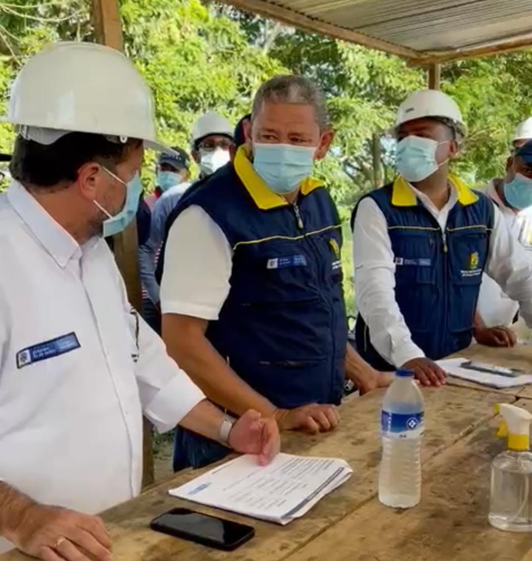 El director de la UNGRD visitó a la comunidad de Salamina, informando avance de las obras