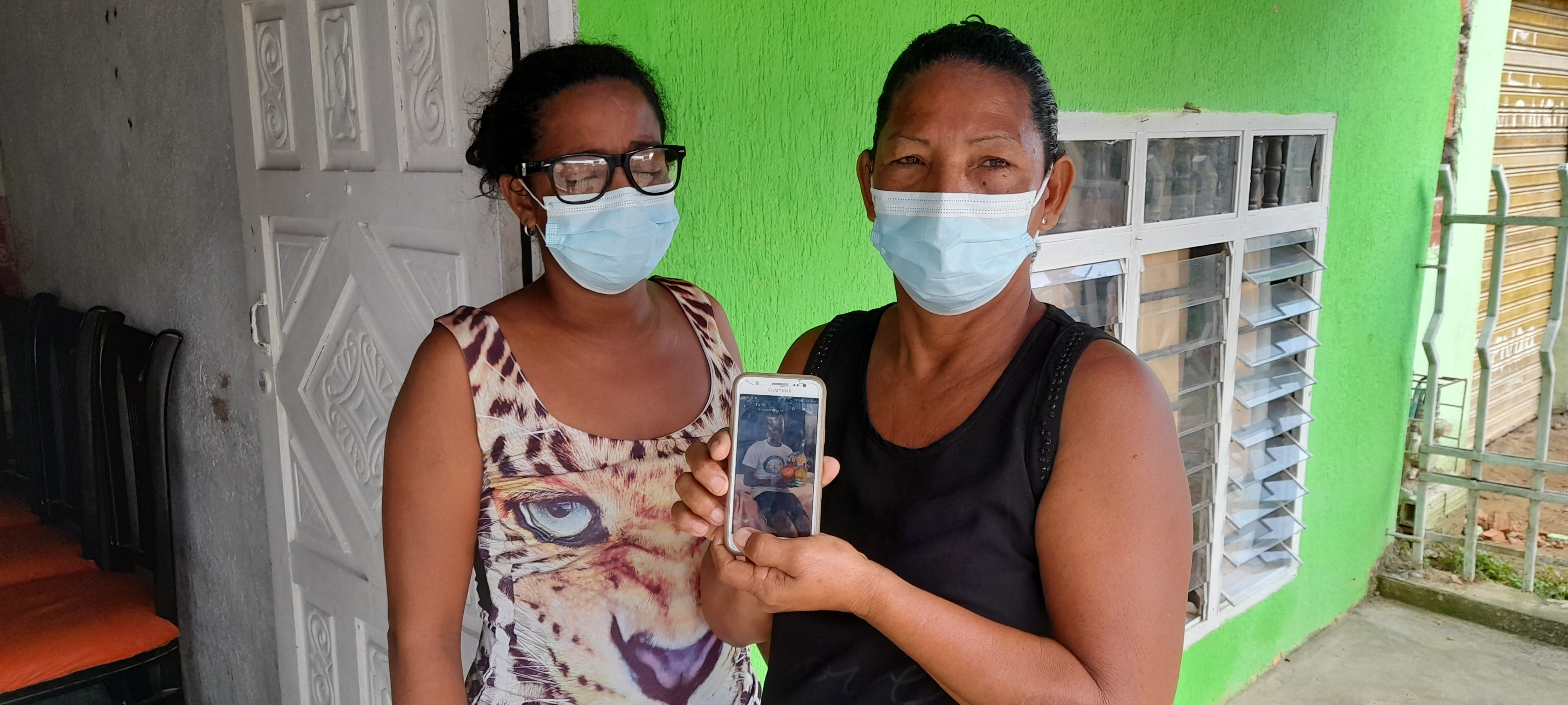 Rosa Herminia Julio y Amira Ramos, Madre y abuela de menor que murió por dengue en Olaya Herrera
