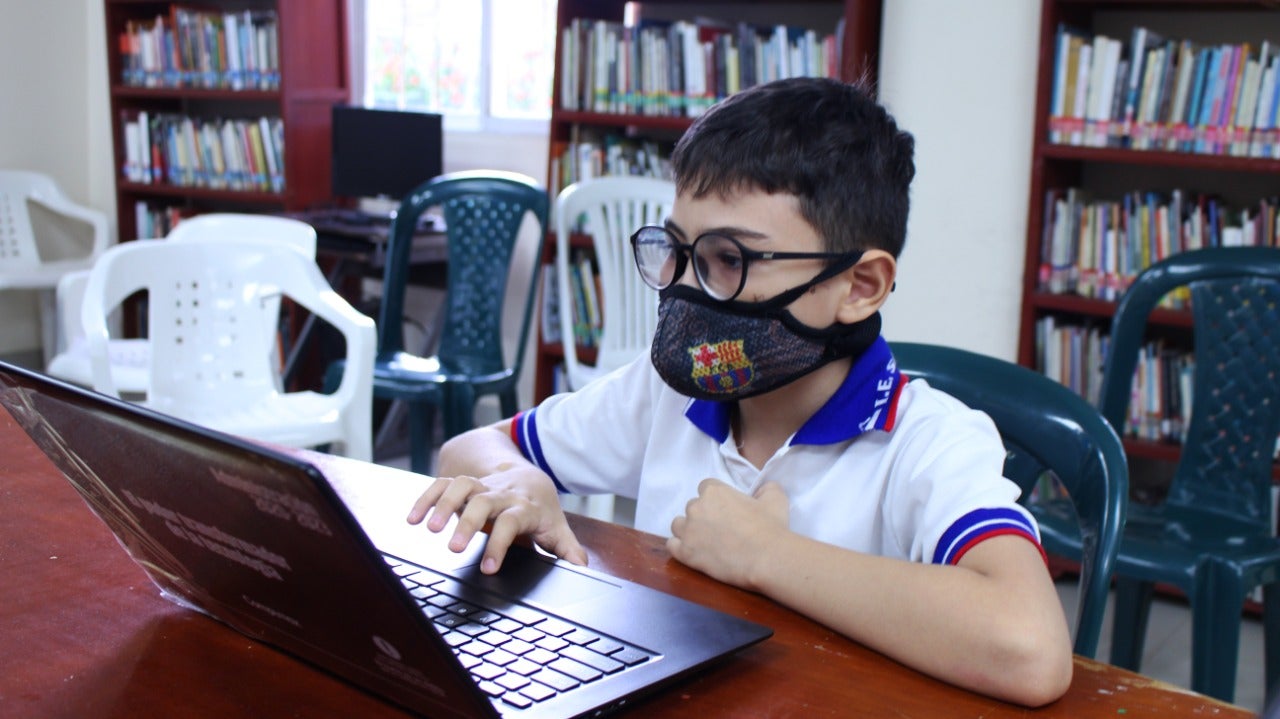 Niños crean videojuegos