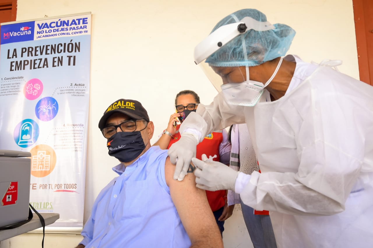 Tercera vacuna contra covid-19