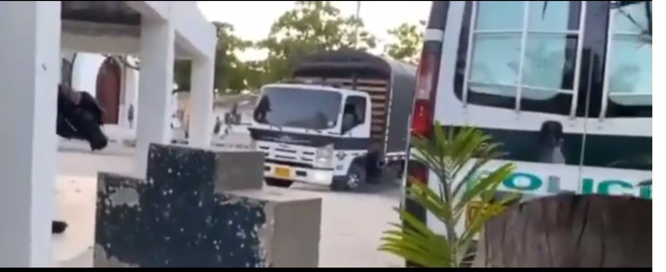 El capturado debió salir fuertemente custodiado del CAI