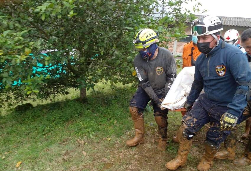 Familiares de victimas en el municipio de El Banco piden ayuda para ir a identificar a las víctimas