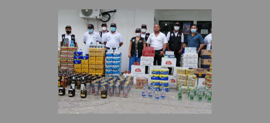 En total fueron decomisadas 581 botellas de licores, 1.708 cervezas, y 200 cajetillas de cigarrillos de contrabando.