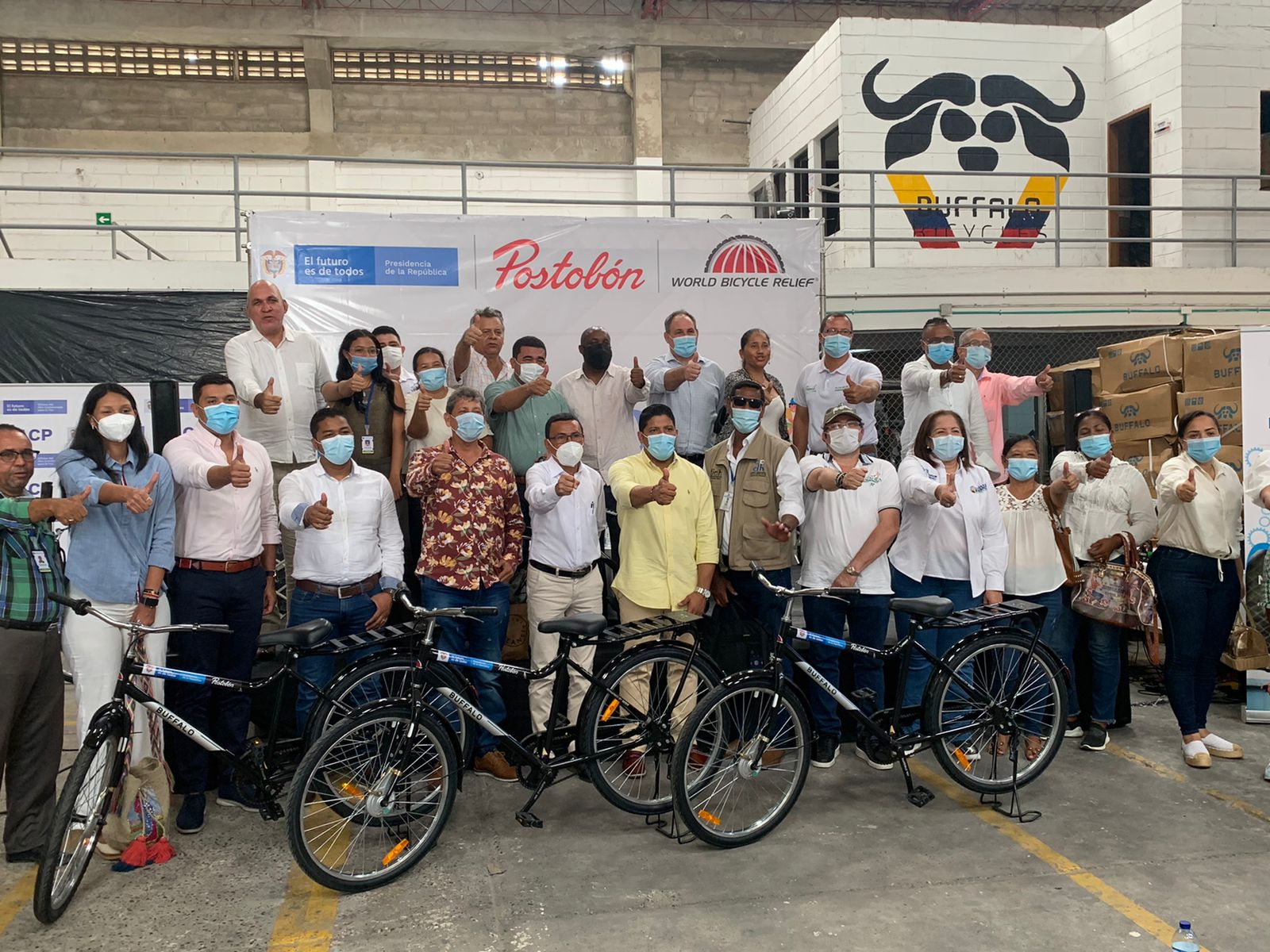 Postobon, Alto Comisionado para La Paz y World Bicycle Relief firman convenio para facilitar acceso a la educación en Colombia