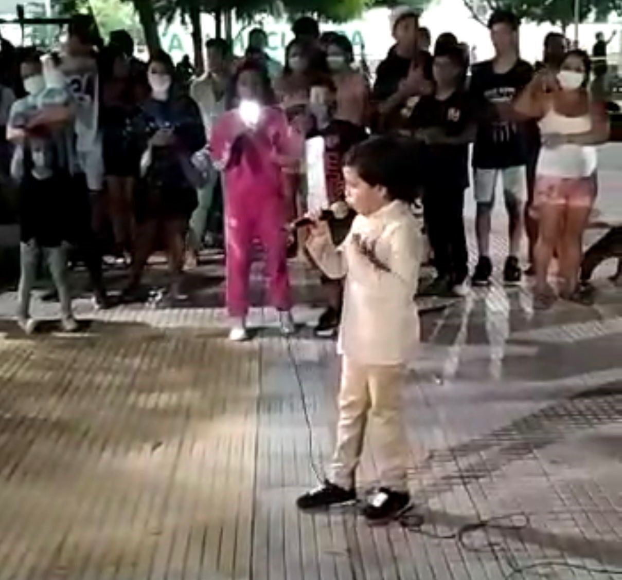 Diego Zárate; el menor de 7 años que rindió un tributo a Vicente Fernández en Barranquilla