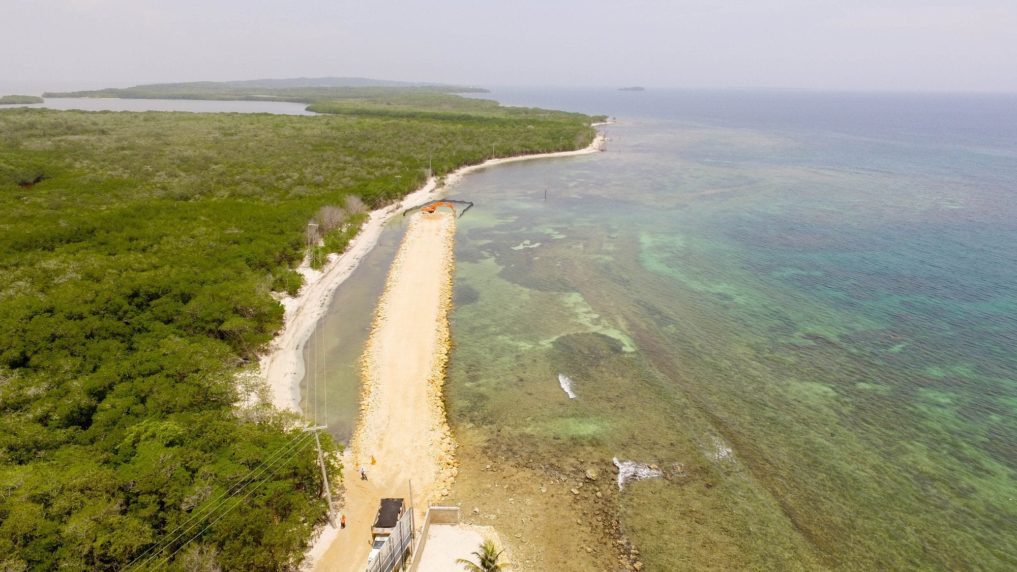 Polémica por contrato de las vía playeta