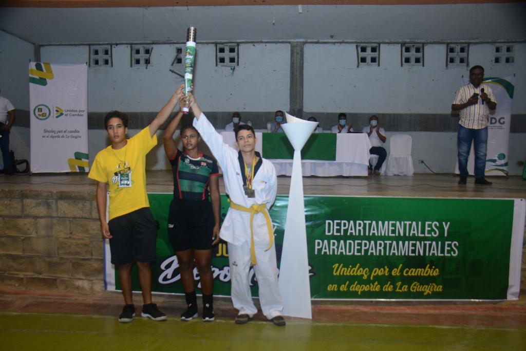 El evento fue inaugurado por el Gobernador Nemesio Roys Garzón