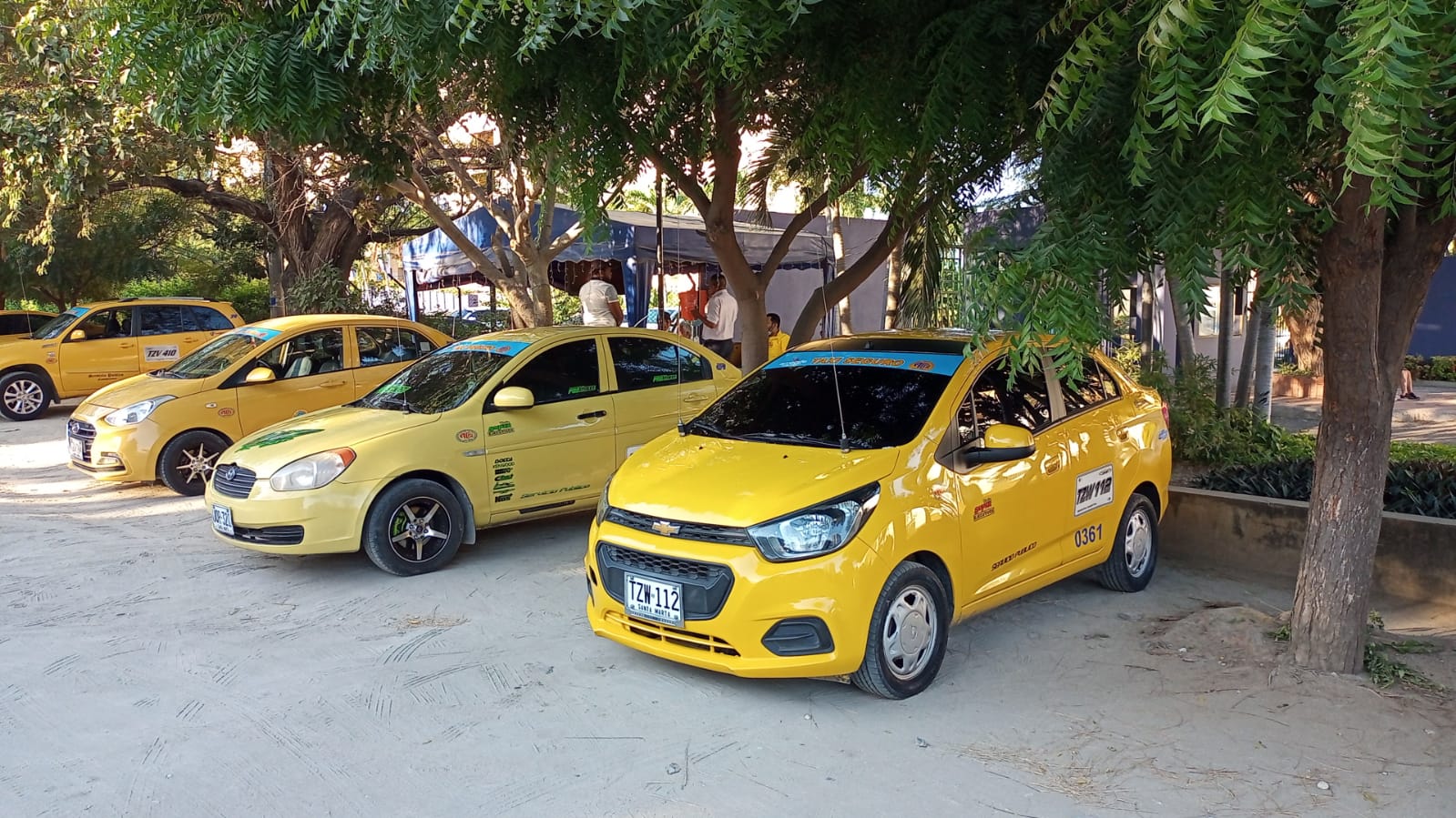 Se prohíbe el uso de plataformas tecnológicas para el cobro del servicio de taxi
