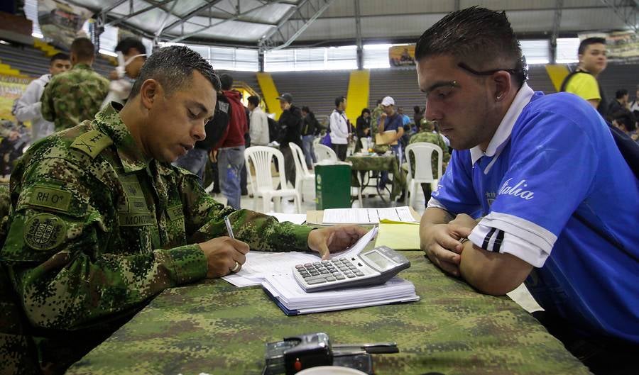 Libreta militar: Así puede resolver su situación militar