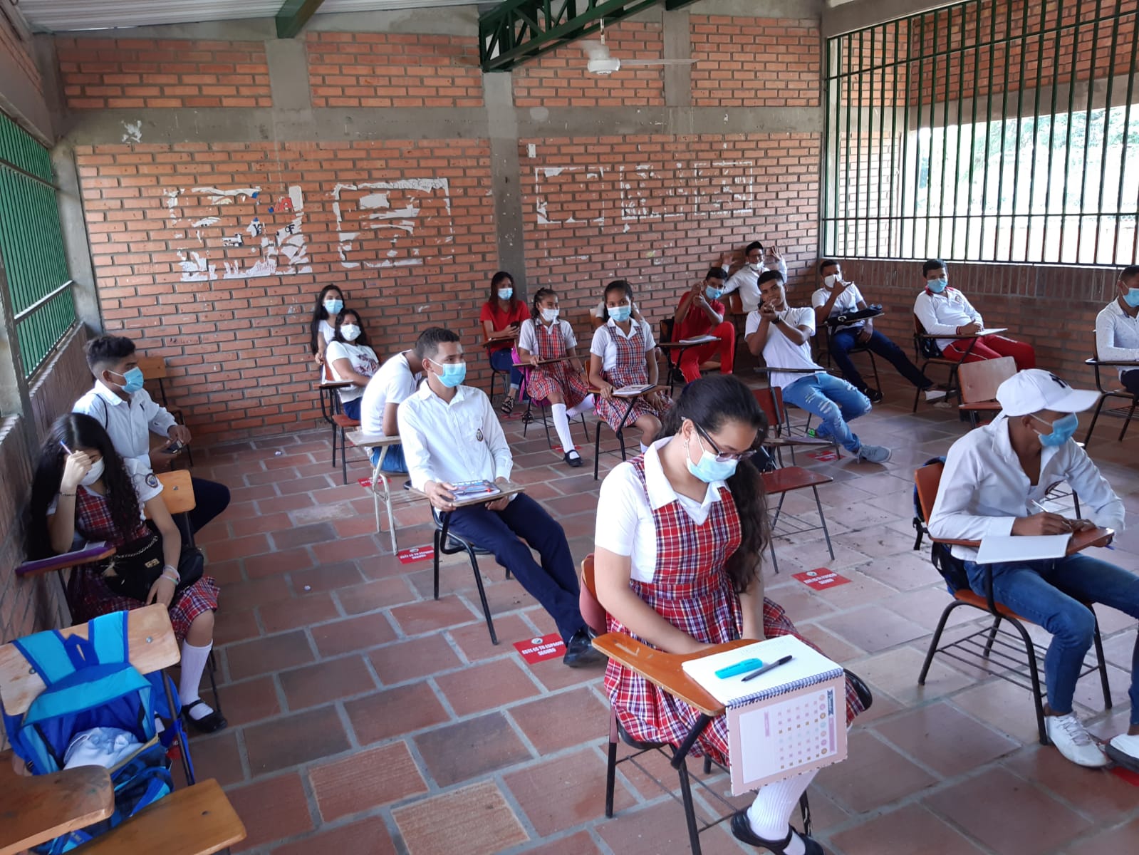 regresan a la presencialidad cerca de 259 mi estudiantes en el Magdalena