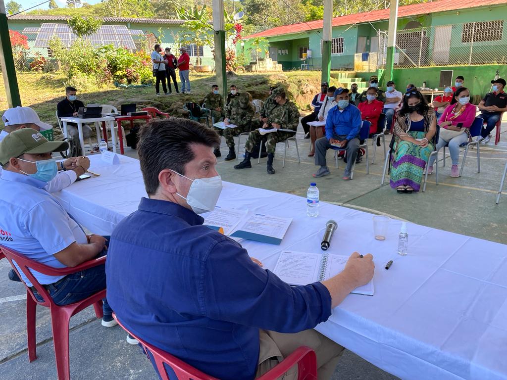 Ministro de Defensa en el Magdalena