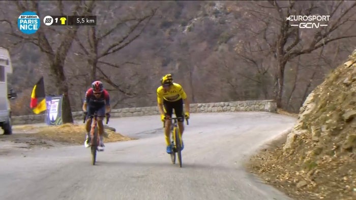 Daniel Martínez junto a Primoz Roglic en la París Niza