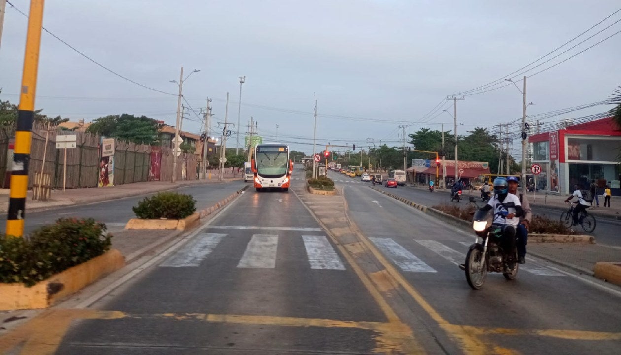 Motociclistas con parrilleros