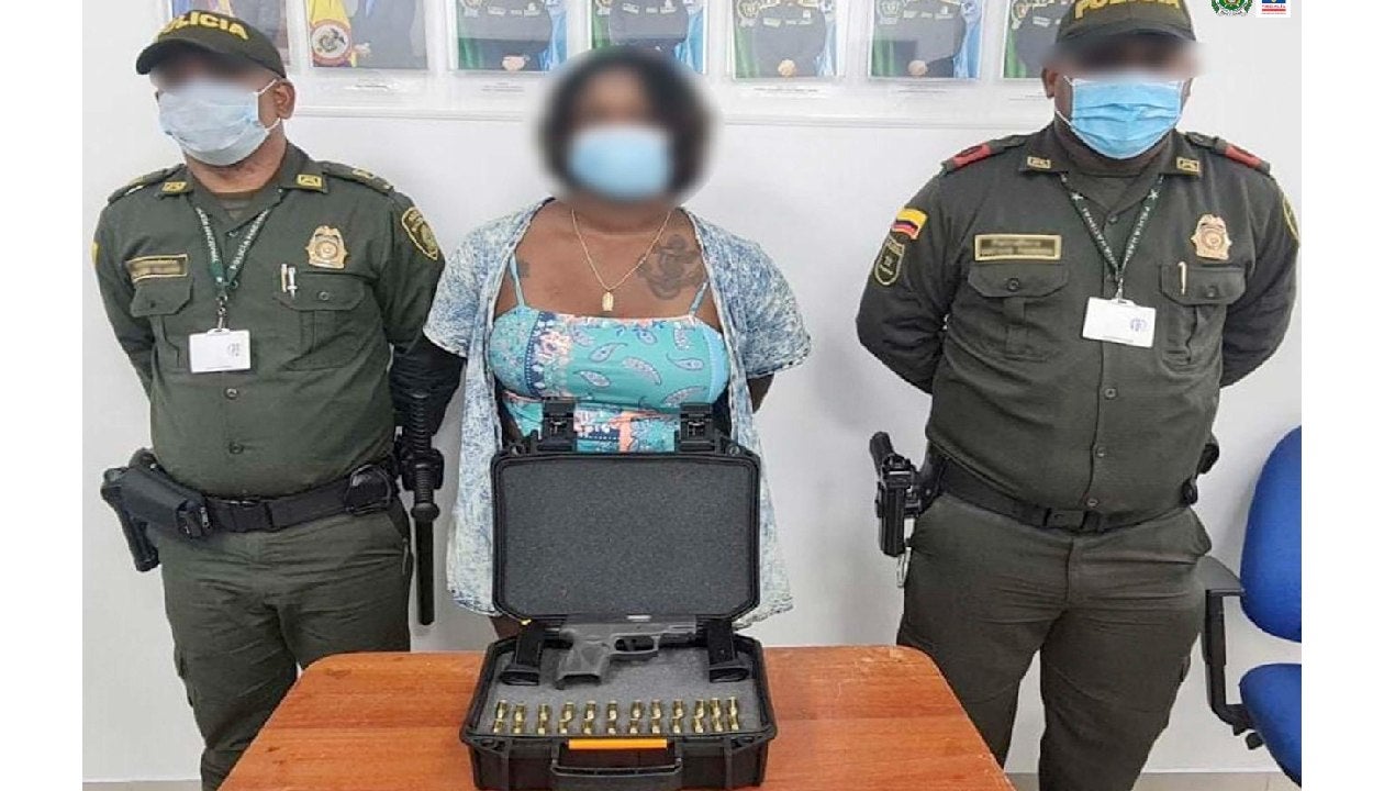 Dijo que no sabia que tenía que tener un permiso para porte de armas de fuego en Colombia