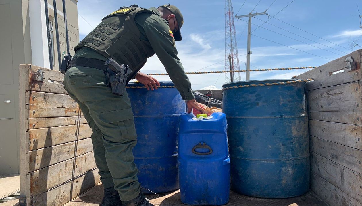 350 galones de ACPM, avaluados aproximadamente en $3.200.000 mil pesos