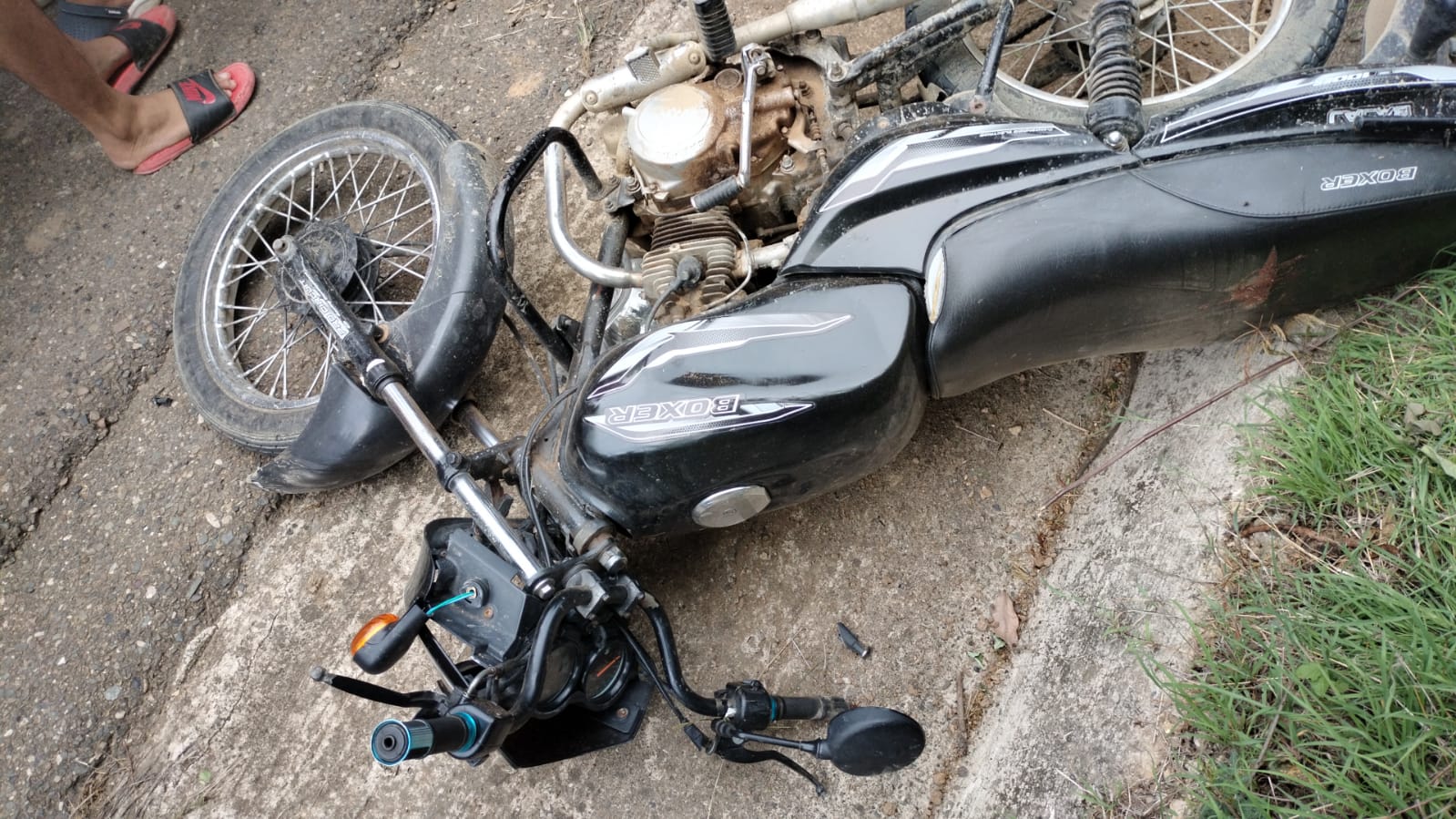 Motocicleta incautada por las autoridades.