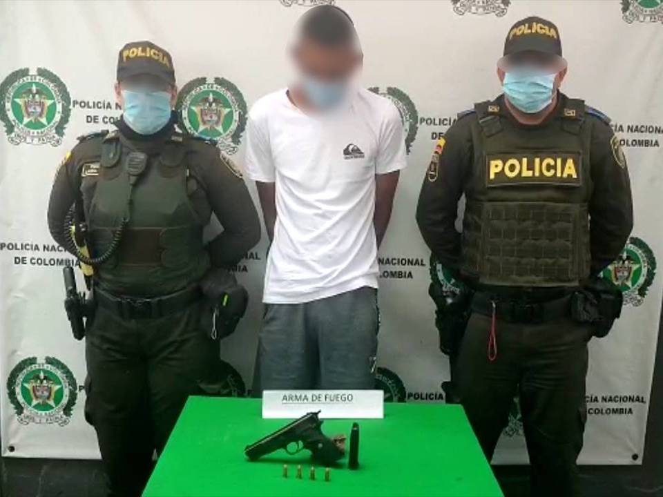 Le hallaron en su poder un arma de fuego tipo pistola marca Browning GP-35