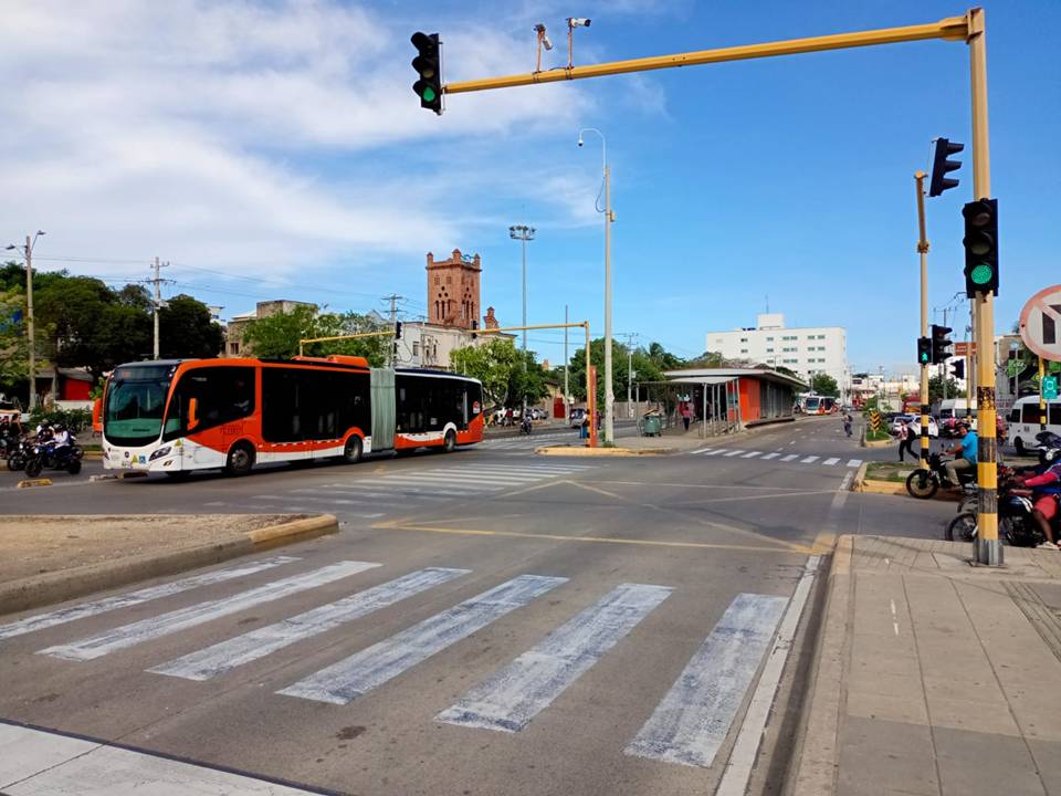 Transcaribe dice que buses fueron vandalizados