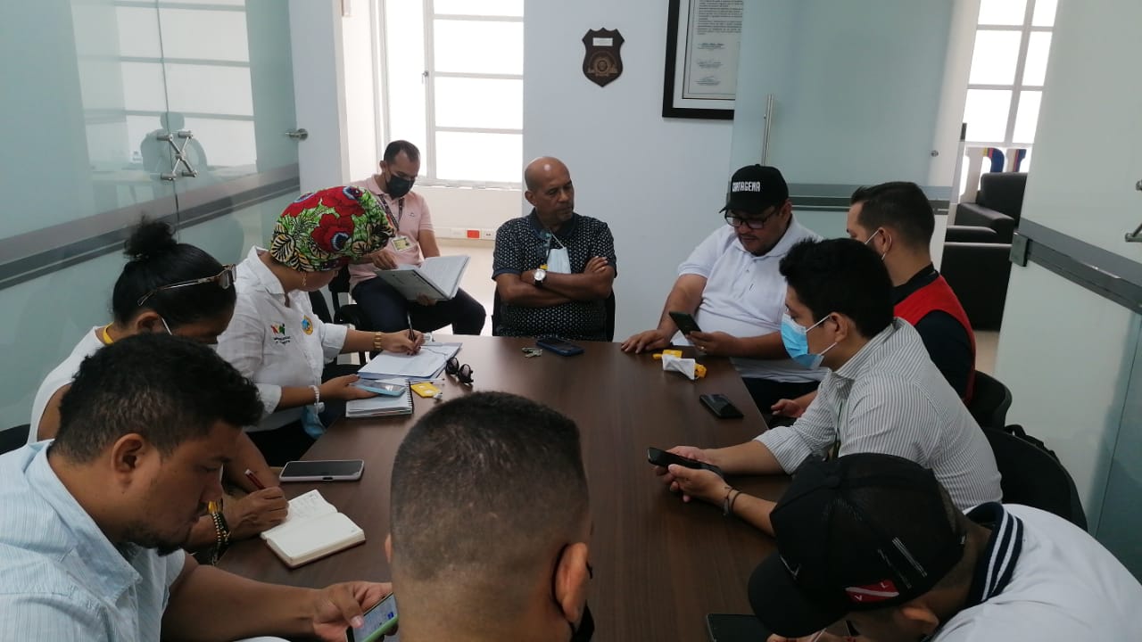 Mesa de seguridad por periodistas