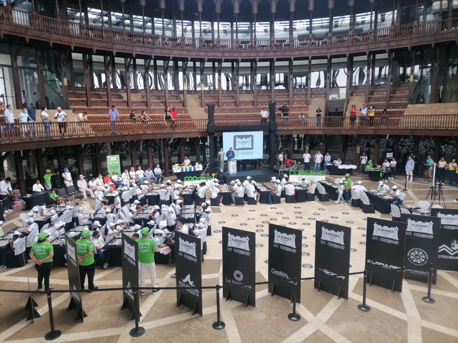 La inauguración se dio en el Centro Comercial