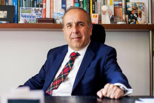 Ministro de Transporte, Guillermo Reyes