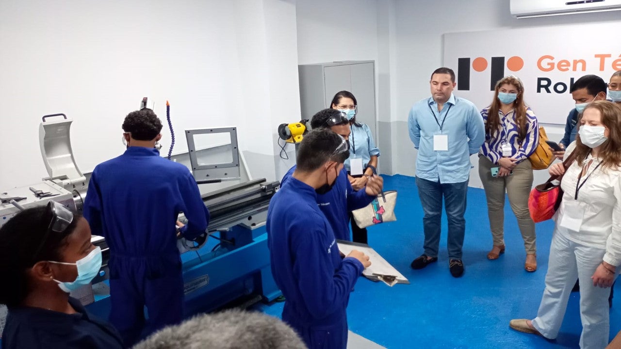 Estudiantes en sus ambientes de práctica