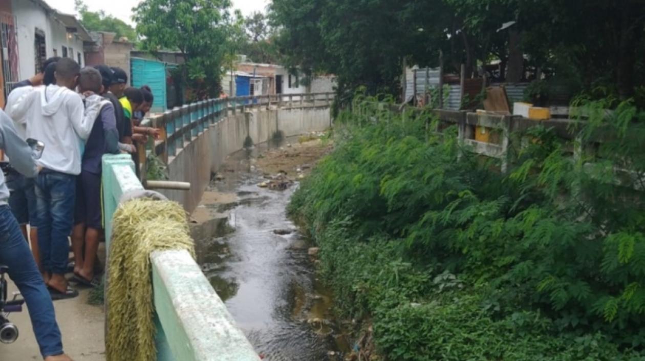 Arroyo donde hallaron feto