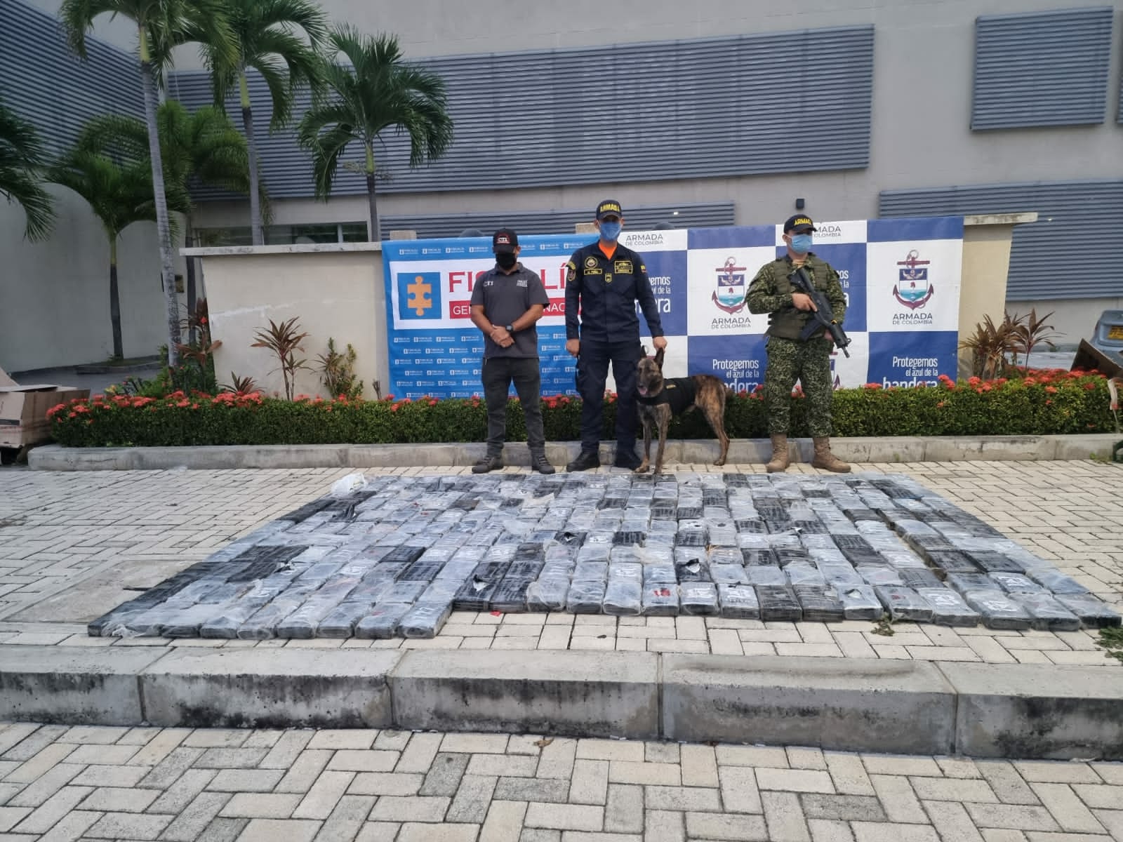 Armada incauta 258 kilogramos de clorhidrato de cocaína en Cartagena