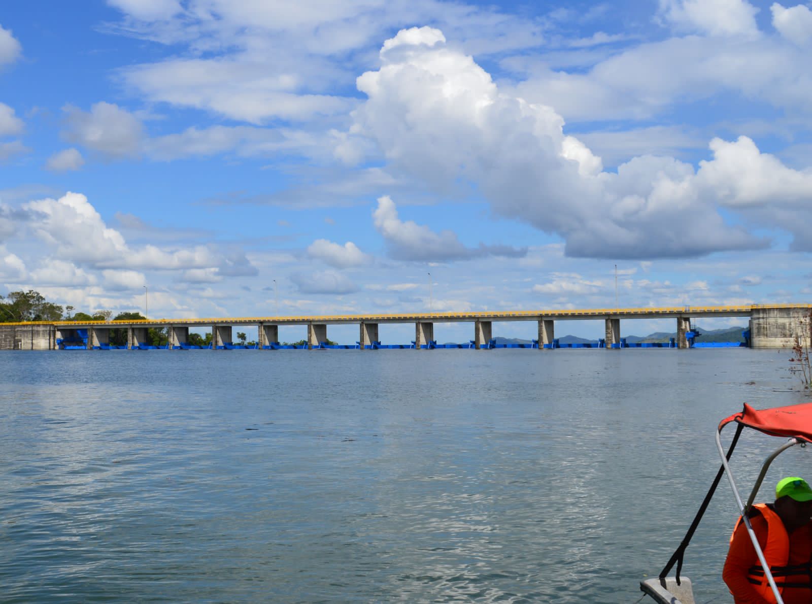 El em,balse está ubicado en Tierralta.