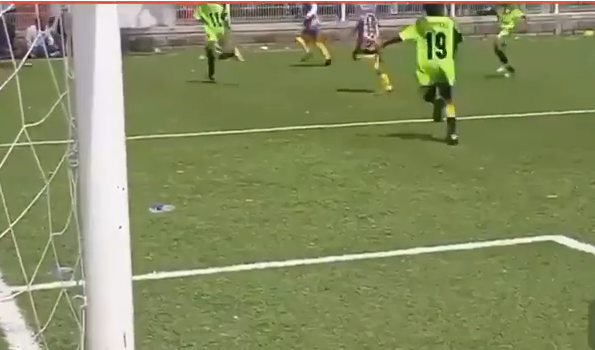 papás se enfrentan a tiros en medio de partido de fútbol que jugaban niños en Cartagena