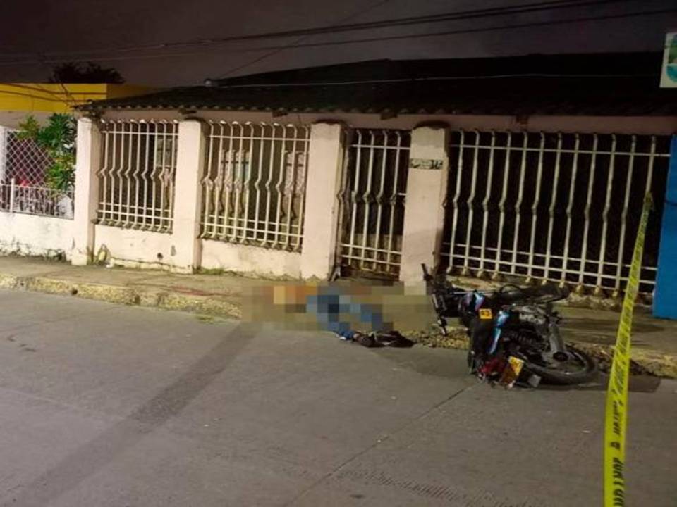 En la terraza de esta casa se estrelló el mototaxista