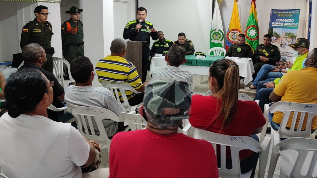 "Comando Puertas Abiertas" de la Policía Bolívar