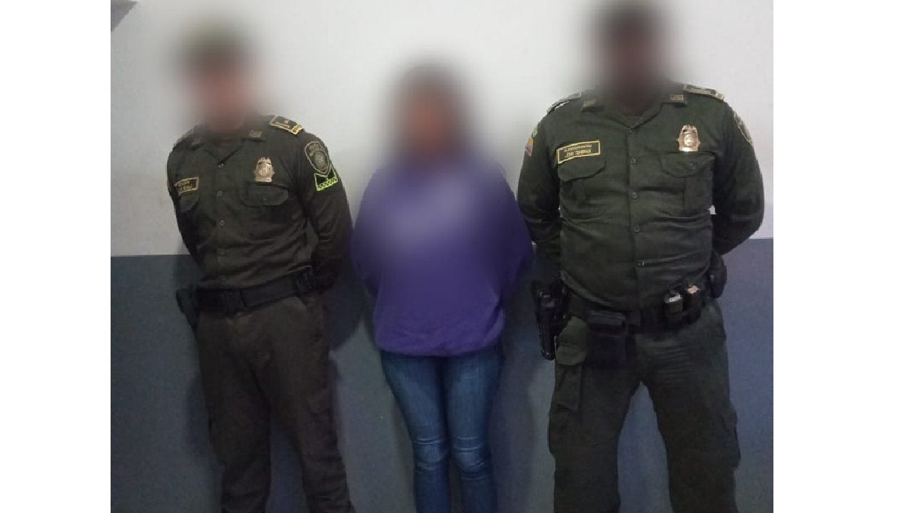 Delitos de acceso abusivo a un sistema informativo y hurto por medios informáticos