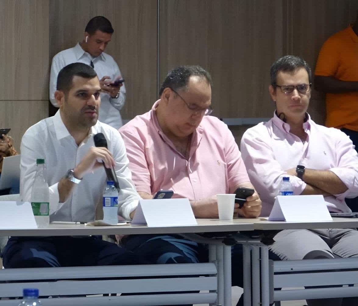 Gremios preocupados por reforma tributaria