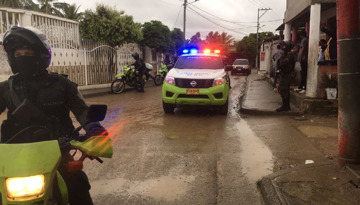 En total son 1.500 hombres y mujeres los que han sido repartidos en toda la ciudad