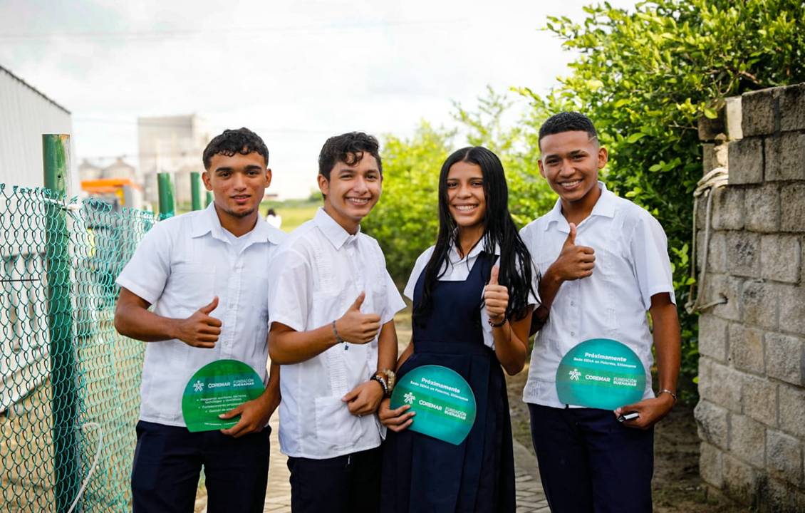 Ingresa a www.senasofiaplus.edu.co