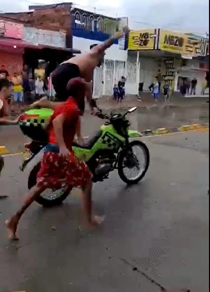 Motocicleta hurtada a Policía