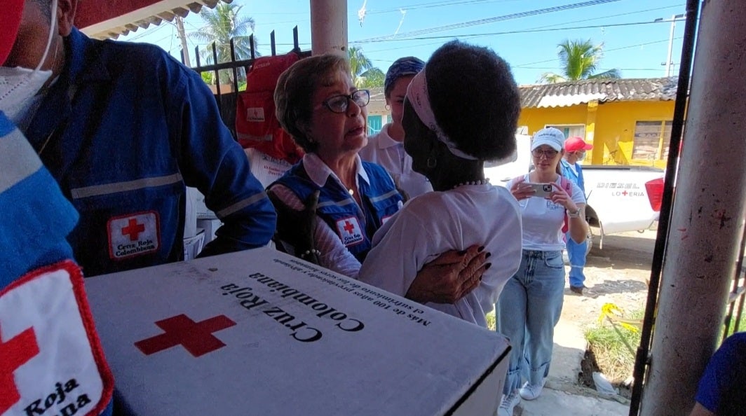 Entrega de ayudas humanitarias