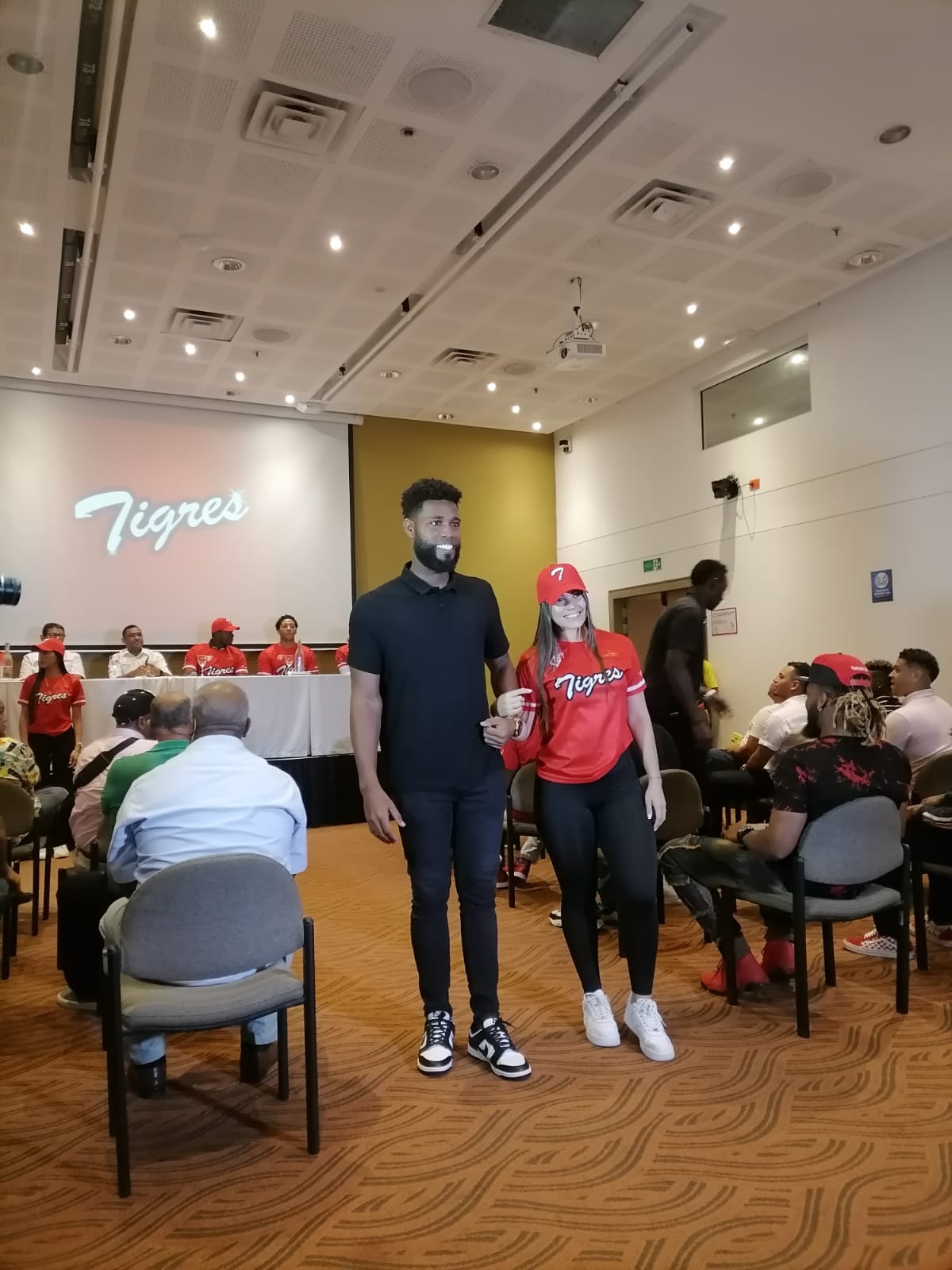 Se realizó la presentación de la nómina de Tigres de Cartagena