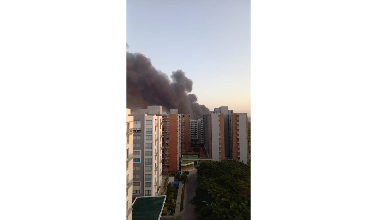 Fuerte incendio en Barranquilla deja una víctima letal
