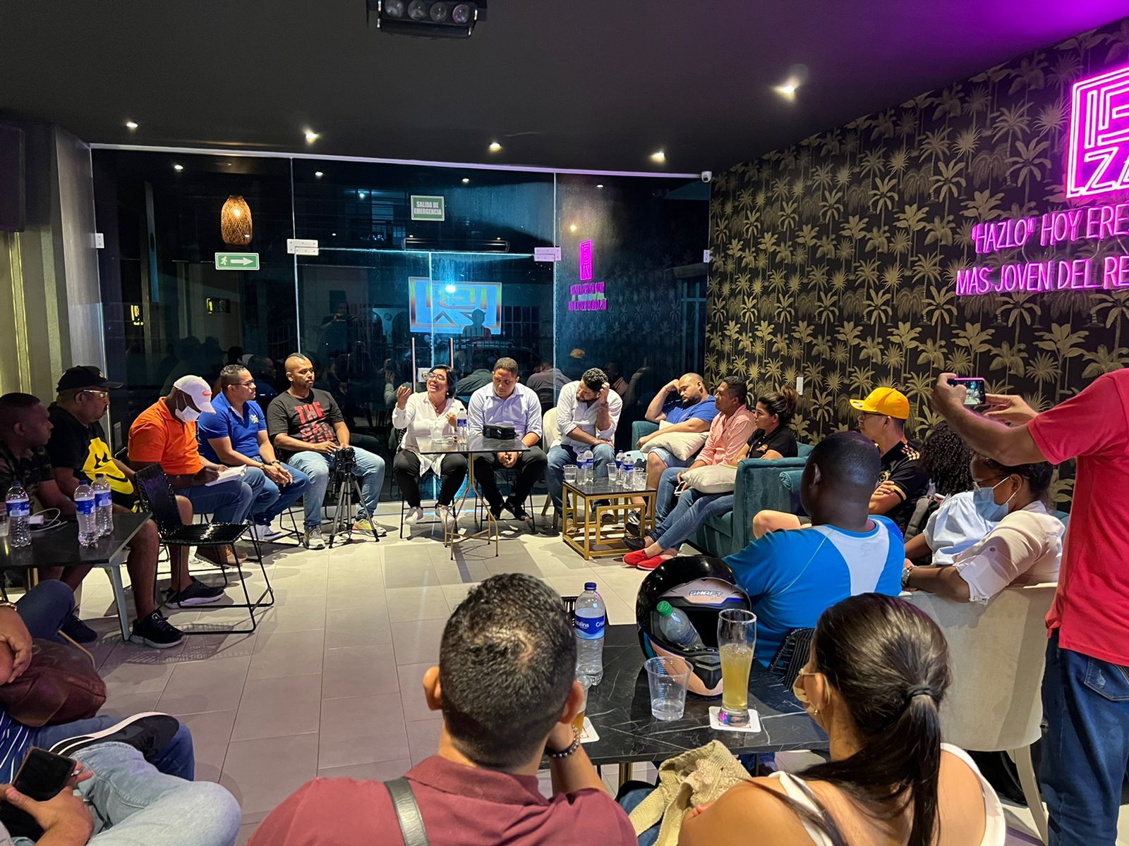 Reunión gremio de establecimientos nocturnos de Cartagena