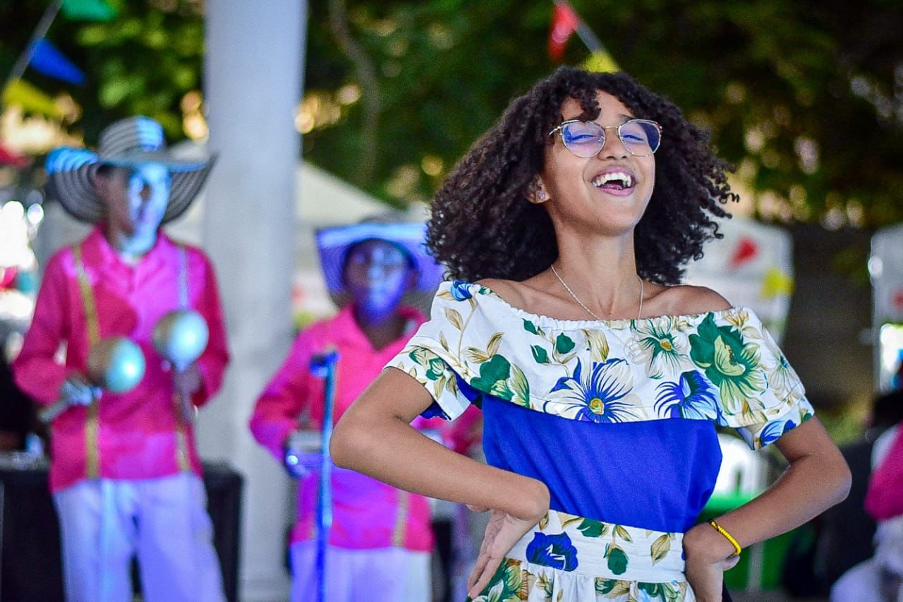 Muestras culturales le pusieron color a la noche