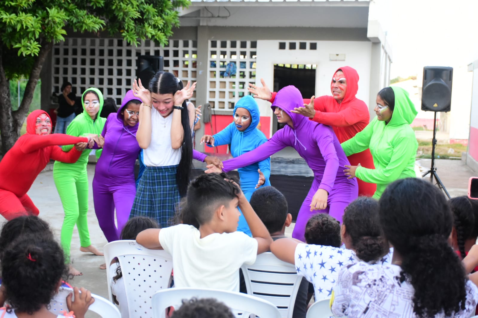 Menores de edad y adultos mayores fueron atendidos