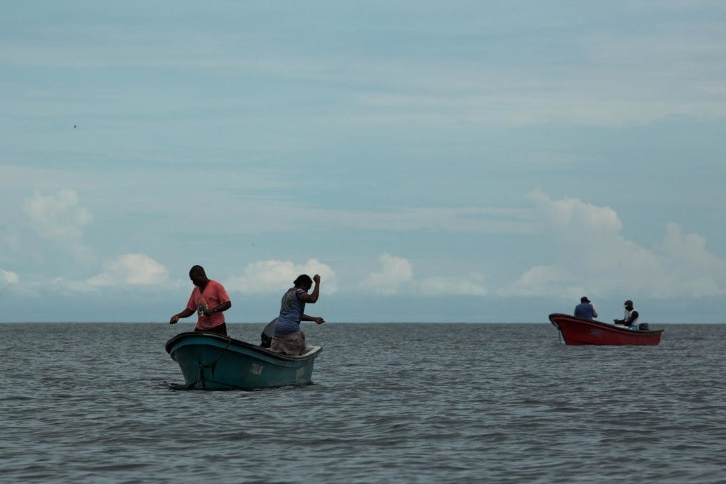 Pescadores en Puerto Colombia.