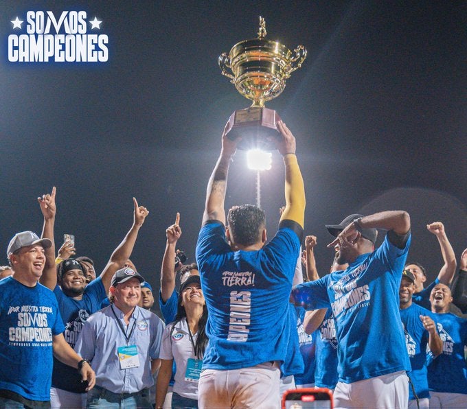 Vaqueros ganó cuatro juegos , tres en Montería y Uno en Montería