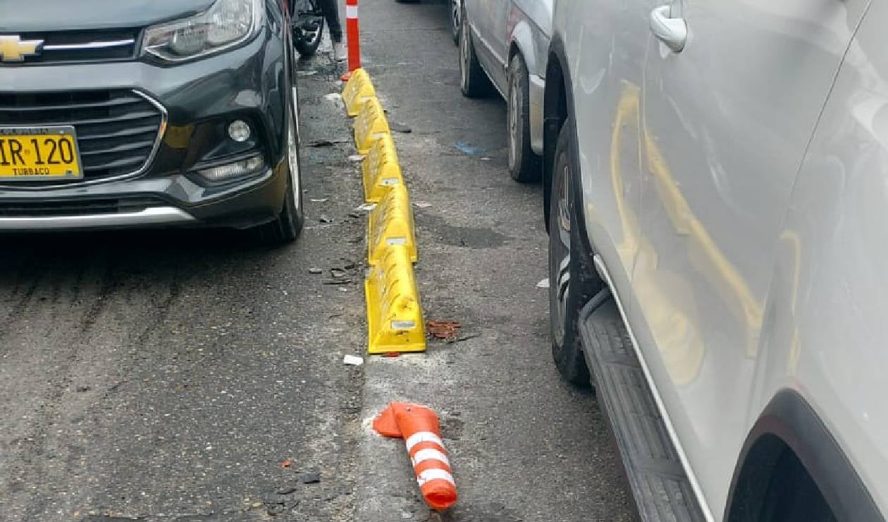 Así dejaron las señales de tránsito