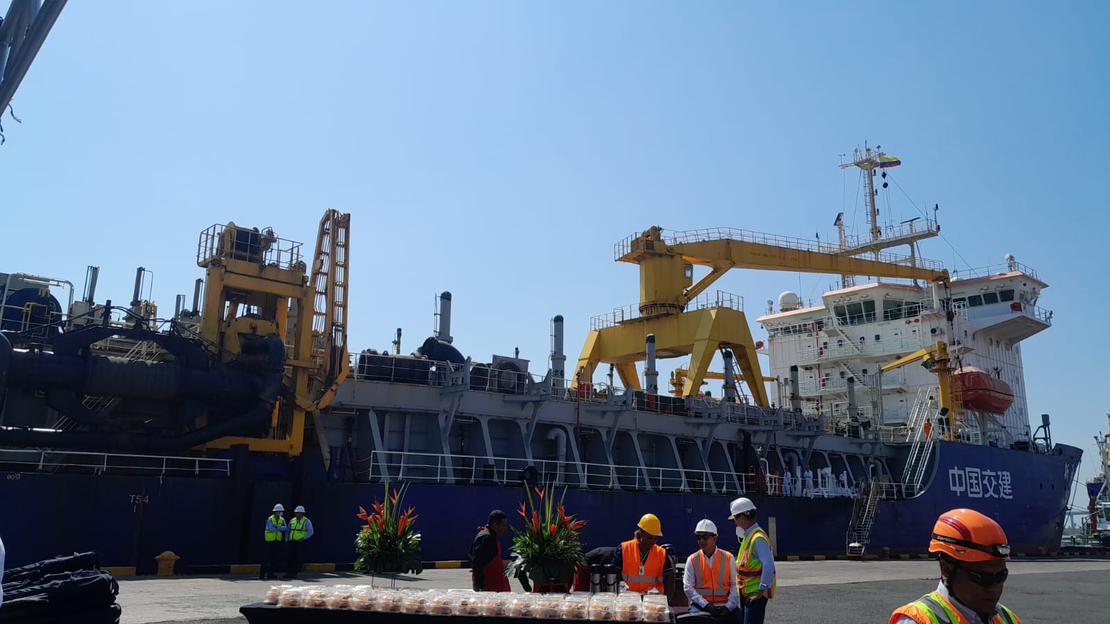 Firma de convenio de dragado