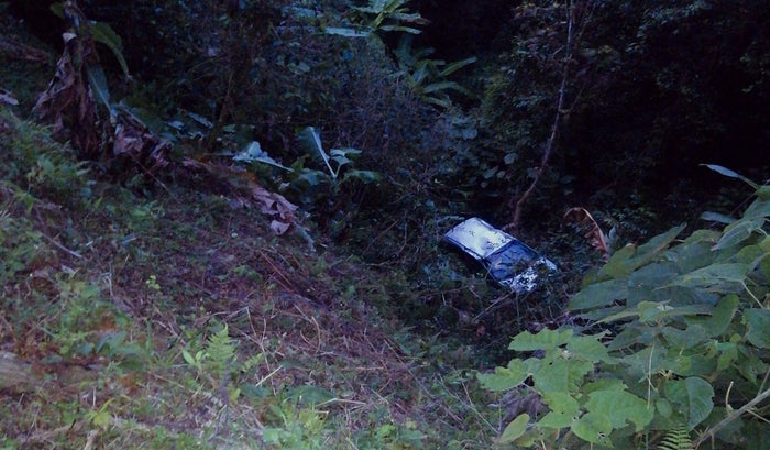 Carro se fue al abismo en Cajamarca